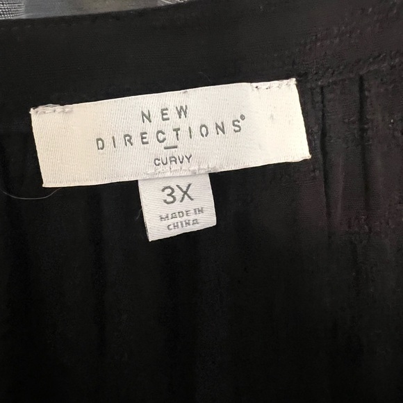 New Directions Black Button-Front Blouse - Picture 6 of 6